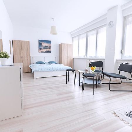 The Dots Hostel Ζάγκρεμπ Εξωτερικό φωτογραφία