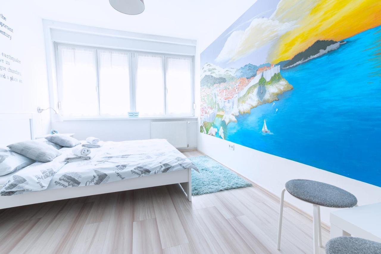 The Dots Hostel Ζάγκρεμπ Εξωτερικό φωτογραφία