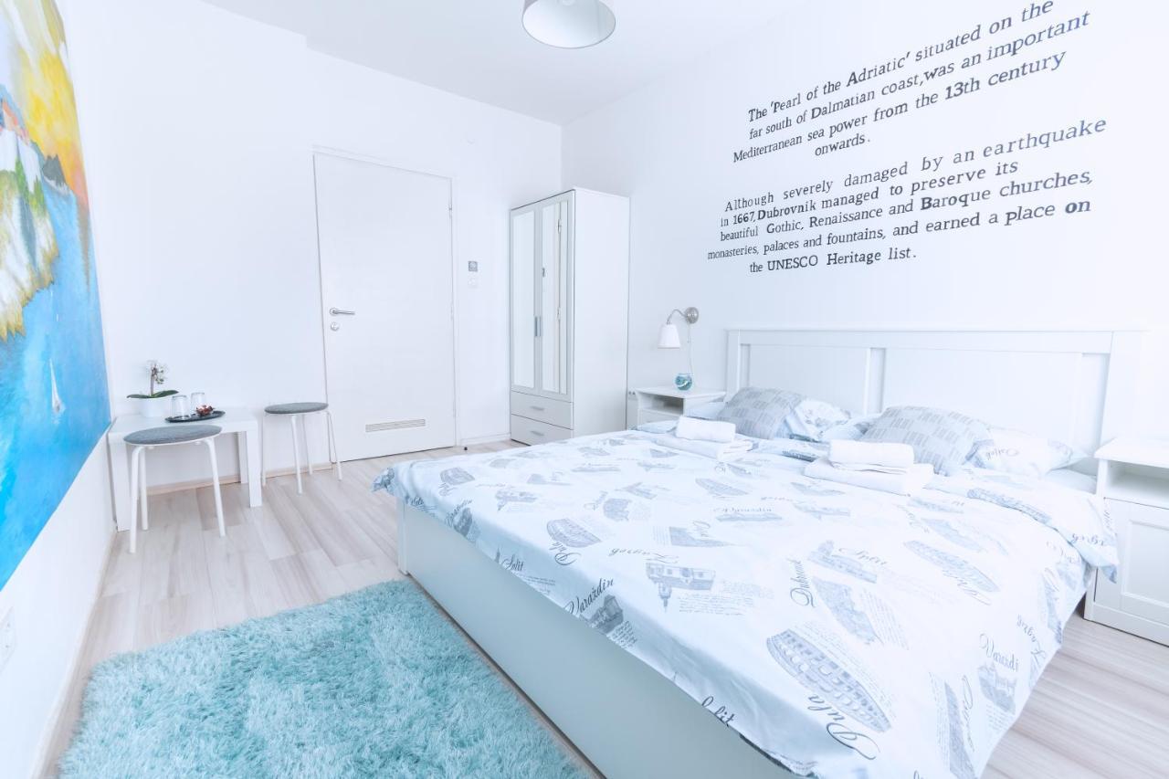 The Dots Hostel Ζάγκρεμπ Εξωτερικό φωτογραφία