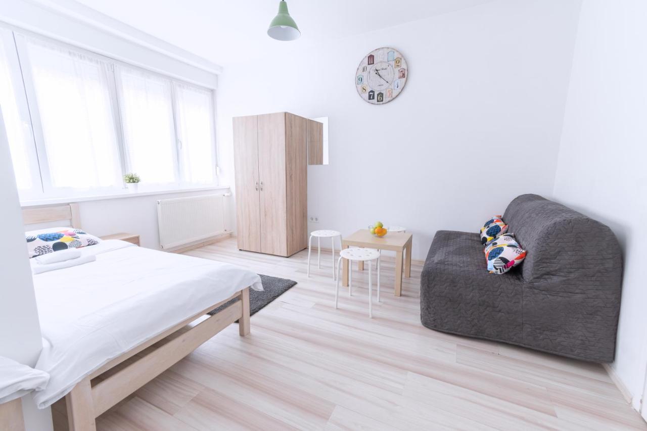 The Dots Hostel Ζάγκρεμπ Εξωτερικό φωτογραφία