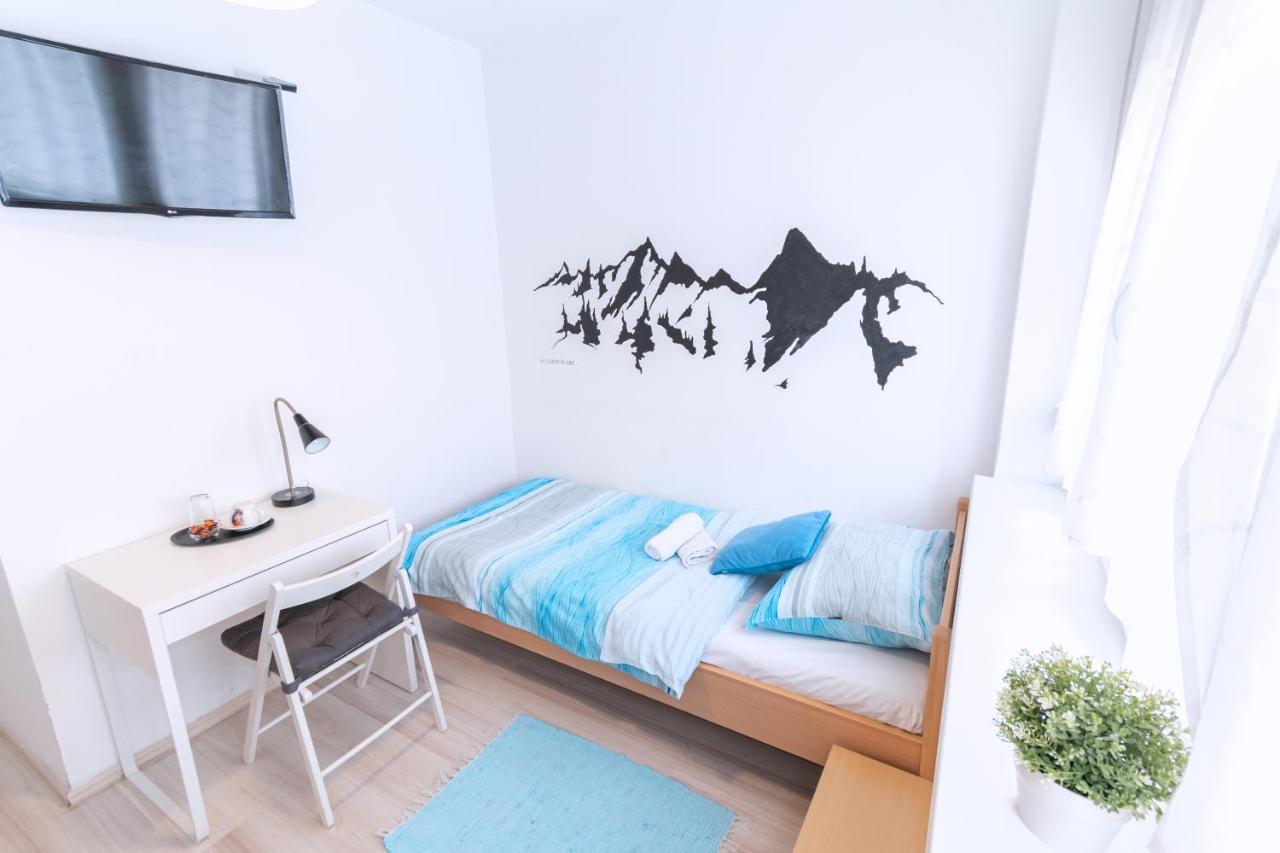 The Dots Hostel Ζάγκρεμπ Εξωτερικό φωτογραφία