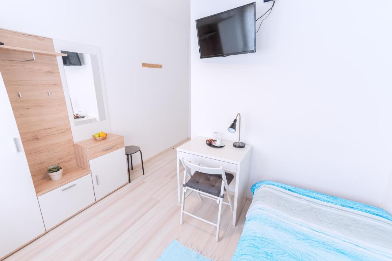 The Dots Hostel Ζάγκρεμπ Εξωτερικό φωτογραφία