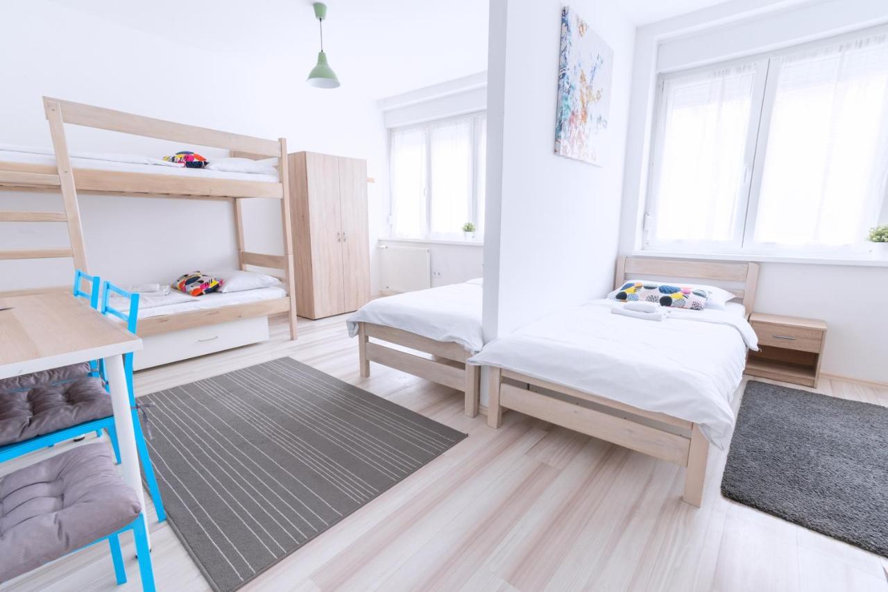 The Dots Hostel Ζάγκρεμπ Εξωτερικό φωτογραφία