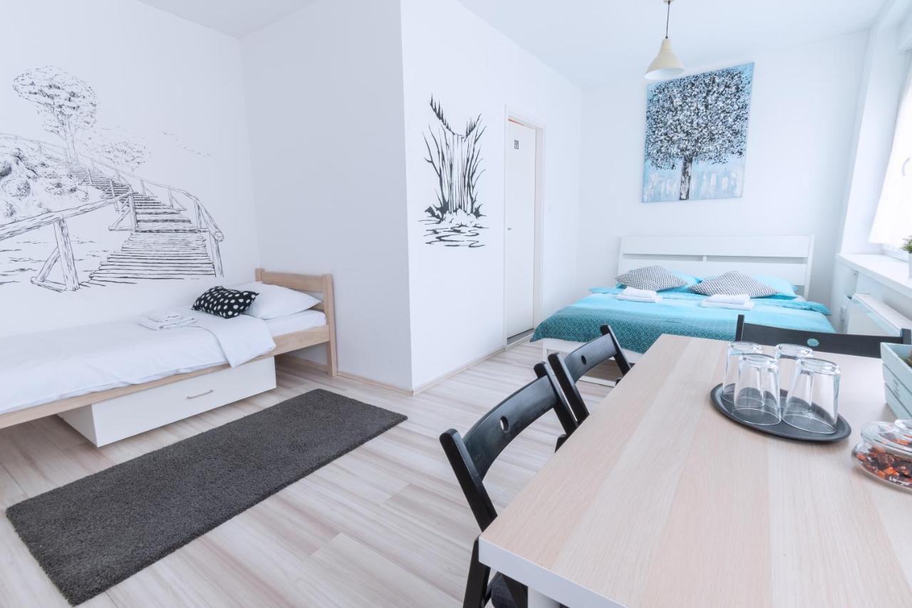 The Dots Hostel Ζάγκρεμπ Εξωτερικό φωτογραφία