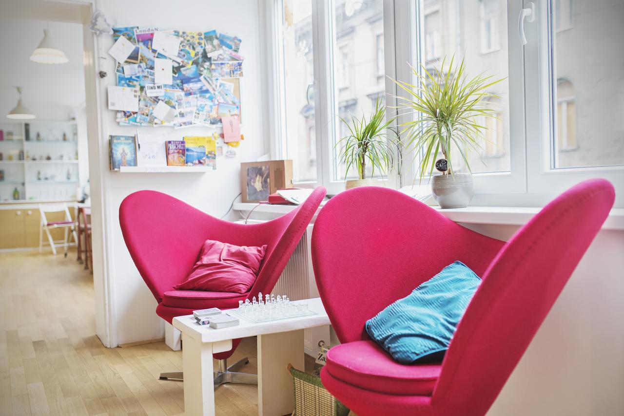 The Dots Hostel Ζάγκρεμπ Εξωτερικό φωτογραφία