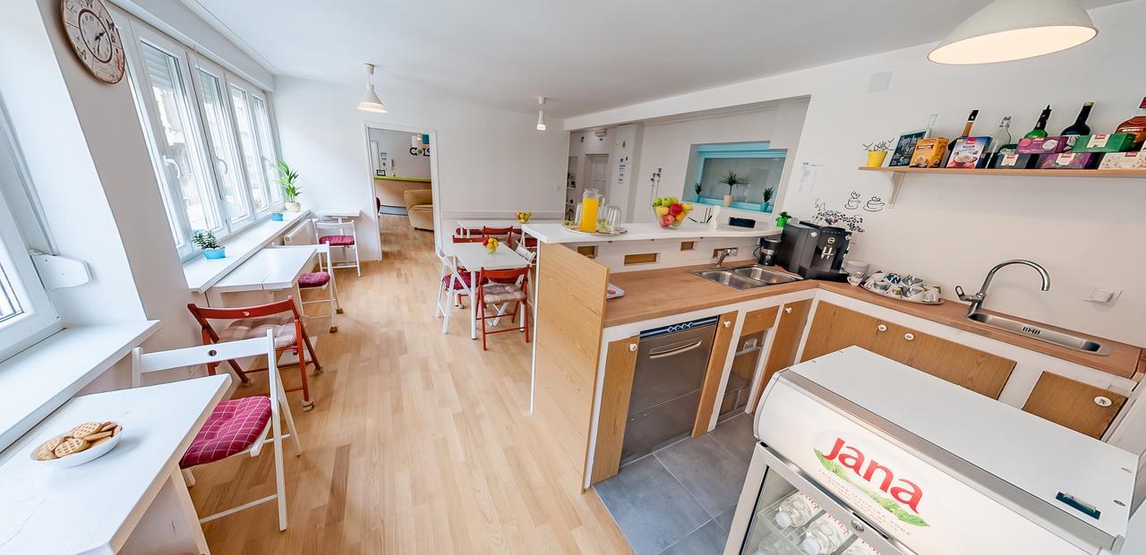 The Dots Hostel Ζάγκρεμπ Εξωτερικό φωτογραφία